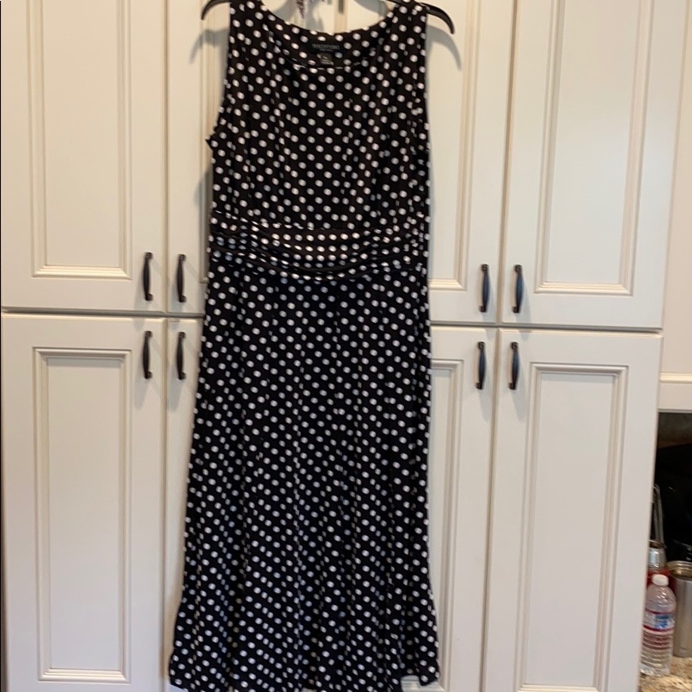 Short sleeved summer polka-dot dress.